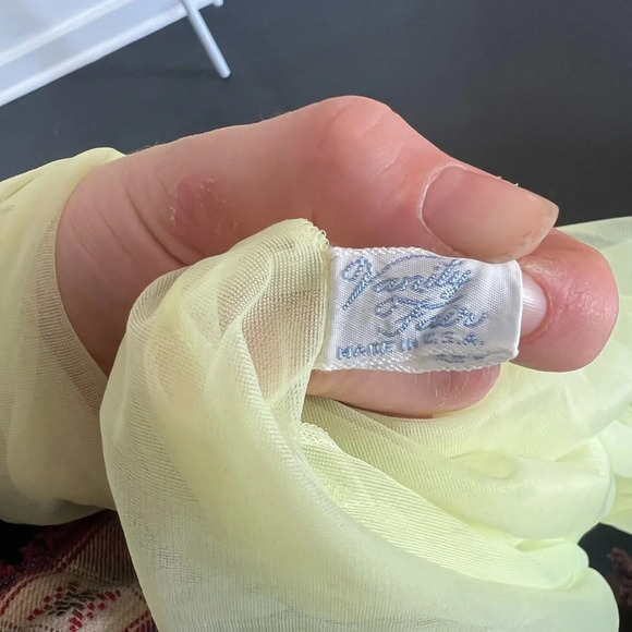 1960s Vanity Fair Butter Yellow Babydoll Nightgown, Medium - Picture 9 of 10